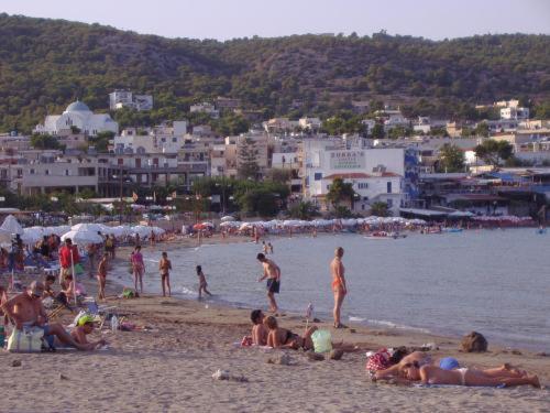Villa Alexandra Agia Marina  エクステリア 写真